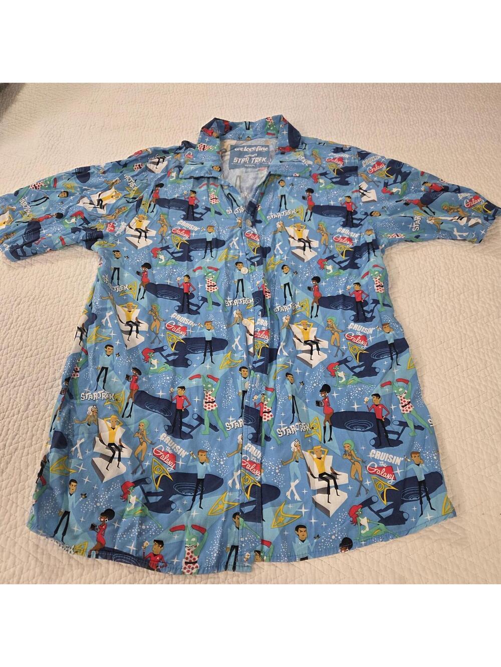 WeLoveFine Star Trek Cruise in Style Short Sleeve Button-Up